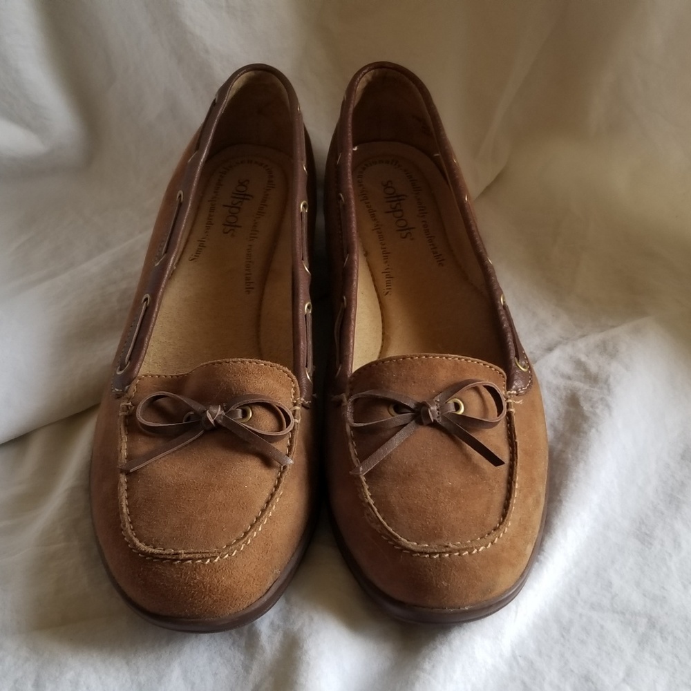 Soft Spots brown leather loafer womens 9.5W